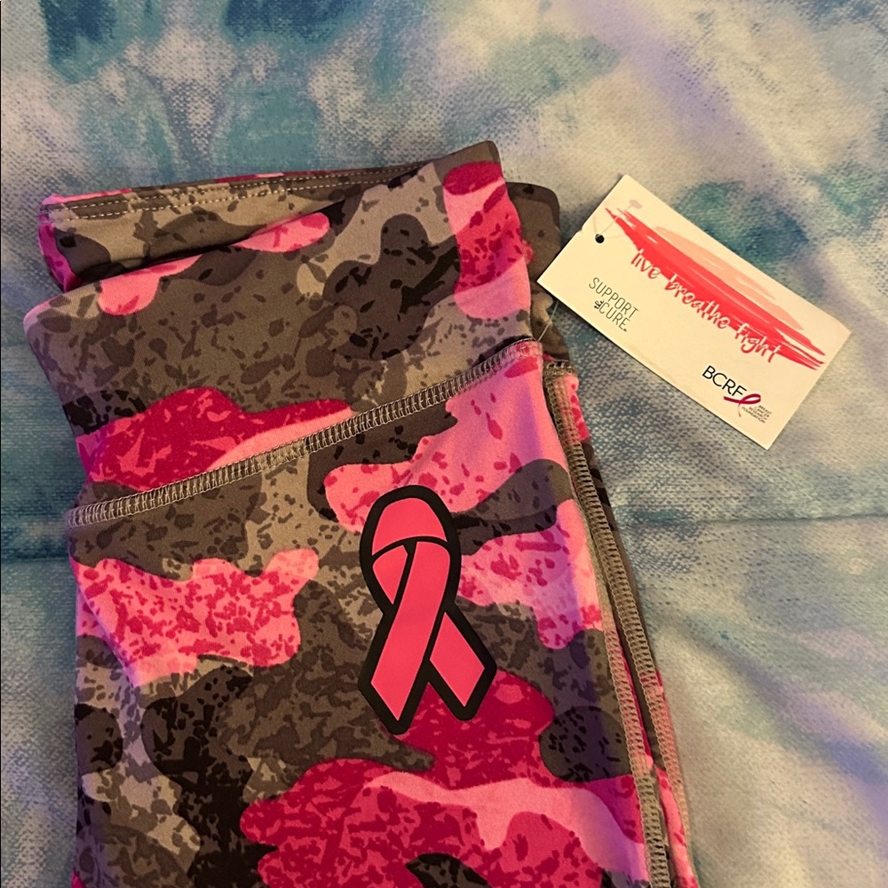 Pink Camo Leggings with Ribbon Detail - Picture 2 of 5